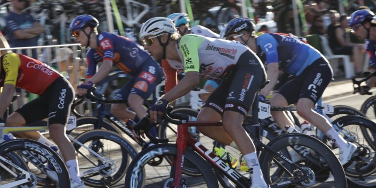 Mollema, Van Baarle og Van der Hoorn: Det er de 15 hollændere i Tour Down Under 2025