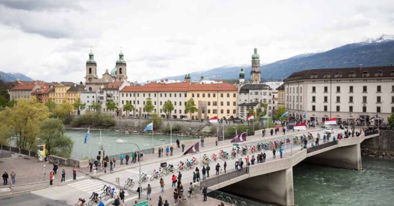 TOUR Transalp 2025 starter i Innsbruck