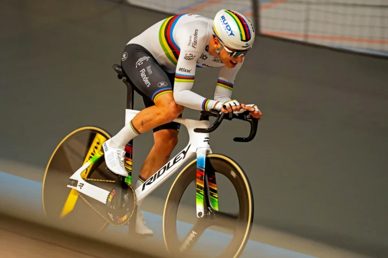 Ridley Omnium Fast Aero Carbon Track Cykel tilføjer gruppen racing muligheder for Velodrome