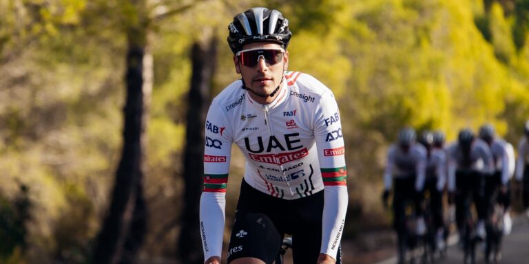 João Almeida er den nye leder i Tour of Valencia, men tæller endnu ikke rig