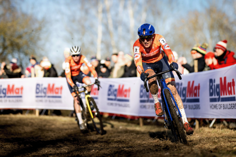 'Blandede følelser' for Lucinda-mærket på Cyclo-Cross Worlds efter at have gået glip af Rainbow Jersey i sidste skød