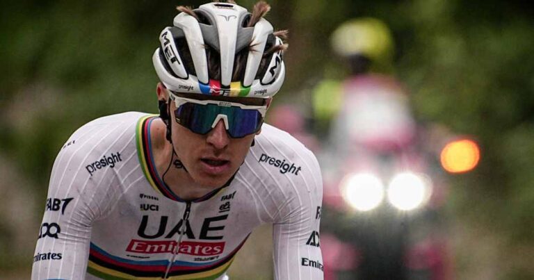 Road Bike Race-Tour-stjerne Pogacar ved det tiende af sæson-Milan vinder