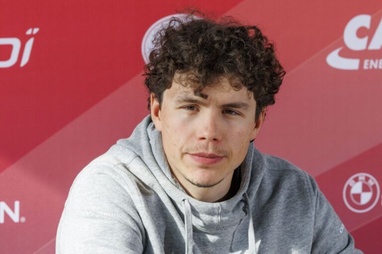 'Hver gang jeg har gjort dette løb, har jeg følt mig stor' – Arnaud de lyver øjnene triumf i Omloop Het Nieuwsblad