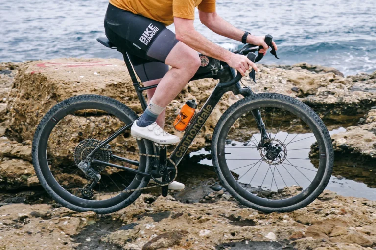 Helt nye Cannondale Topstone Carbon Gravel Bike går videre med mere rejse og komfort