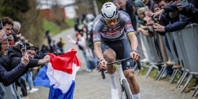 Mathieu van der Poel bliver ikke blindet på Tadej Pogacar i Tour of Flanders