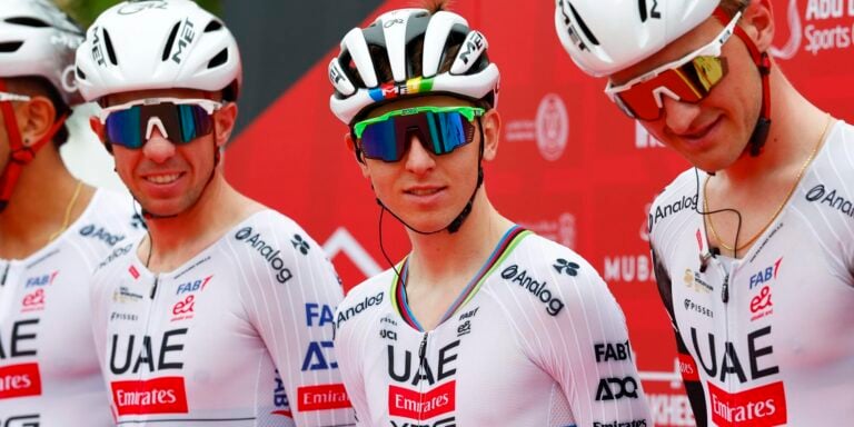 To belgiere en del af holdet, der har fortalt tårnhøje pres i Strade Bianche på Tadej Pogacar