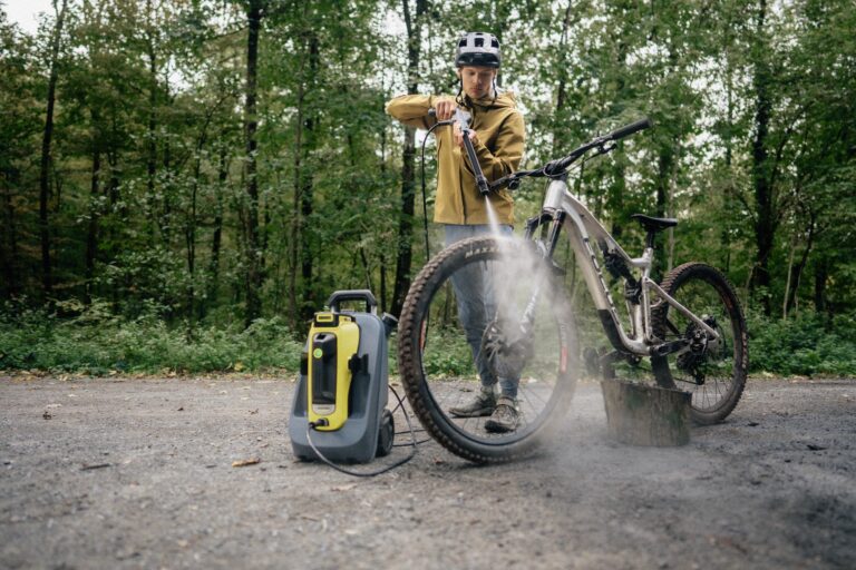 Kärcher Battery Middle Pressure Cleaner OC 6-18 Premium: Konkurrence