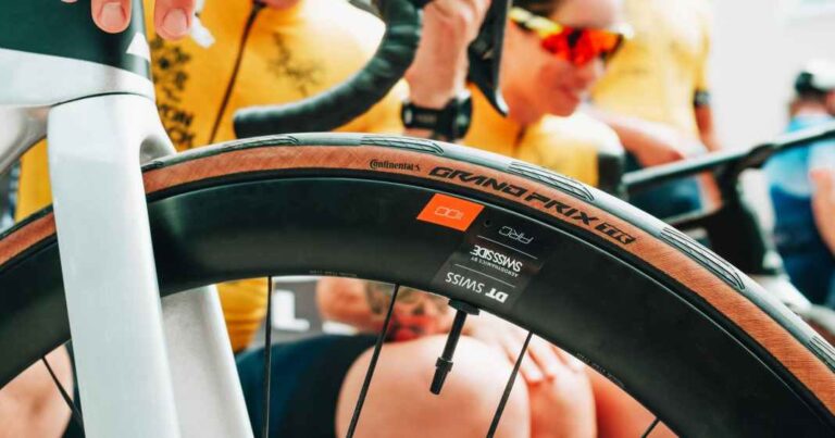 Continental Grand Prix Tr Racing Bike Dæk: Indgangsmodel med premium -teknologier