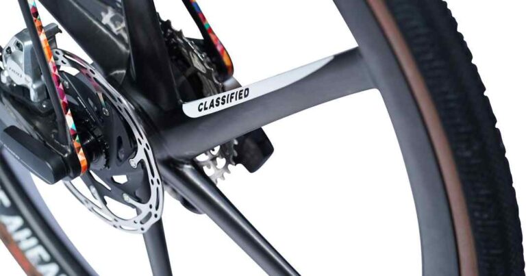 Cykel foran Biturbo Gravel Aero: Grushjul med drevet
