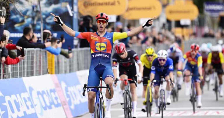 Tirreno-Aritico 2025: Milan vinder i massesprinten på 2. scene