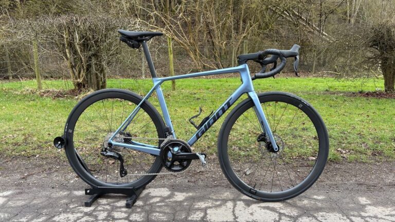 Giant TCR Advanced 0 DI2 Review: Fast, Agile og bryder ikke banken