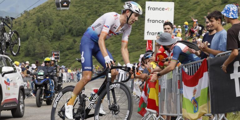 Steff Cras tager den første professionelle sejr i en tung åbningstur Vuelta Asturias, Alex Molenaar femte