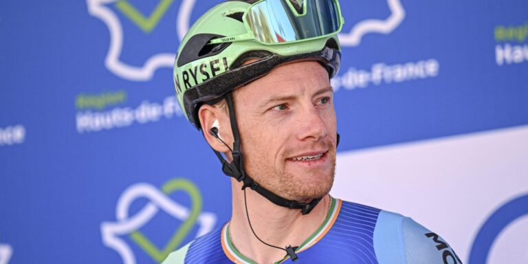Sprinter Sam Bennett er korrekt (med syren til bag ørerne) Punchers i Région Pays De La Loire Tour