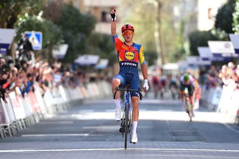 Thibau Nys tager GP Miguel Indurain -sejr ved første road race i 2025
