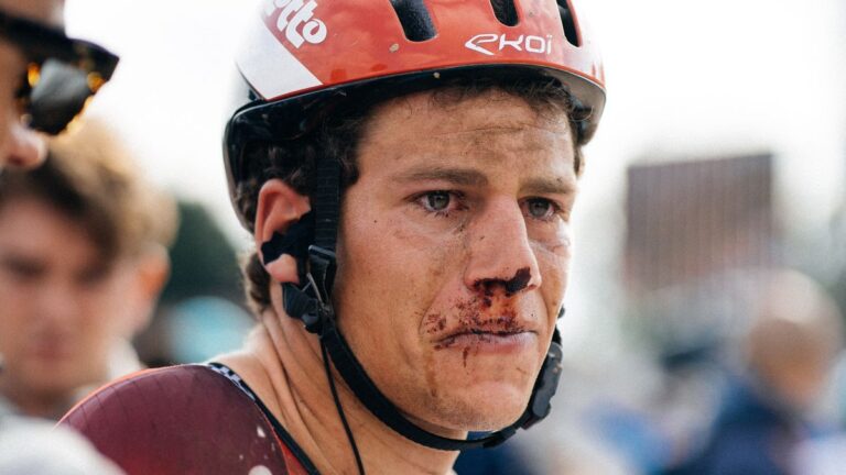Galleri: Smerter ansigter fra Paris-Roubaix fra inde i den historiske velodrome