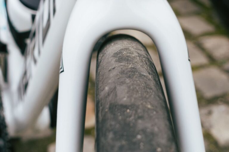 Hvad er det bredeste dæk, vi ser på Paris-Roubaix?