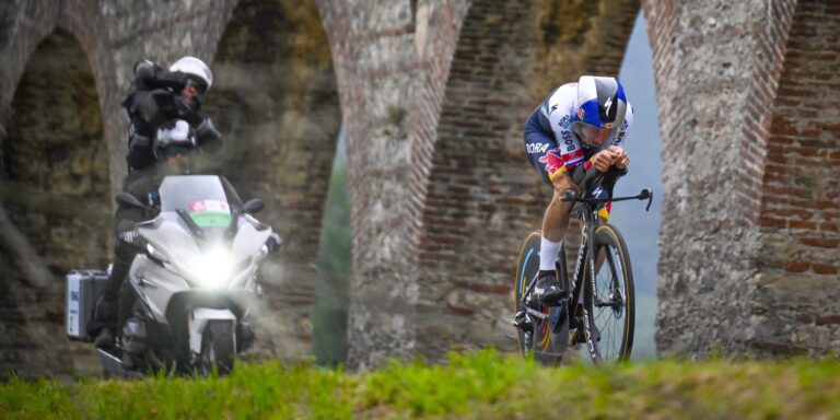 Giro 2025: Dette er forskellene efter anden gang – Primoz Roglic gør et stort spring