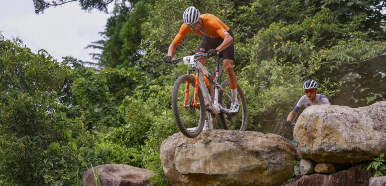Mathieu van der Poel kører for Tour de France kun MTB -konkurrence i Nove Mesto