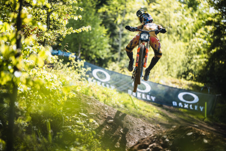 Downhill World Cup 2025 – Bielsko Biala: Vmax Raw – Rohe Action fra Polen