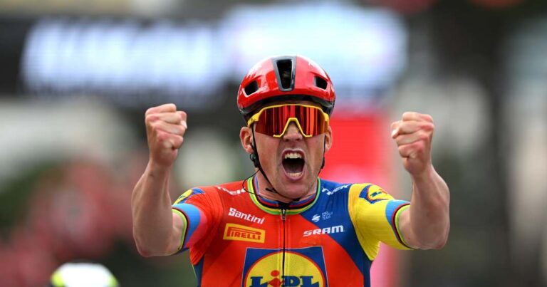 Giro d'Italia 2025: Mads Pedersen sprinter ind i den lyserøde trøje