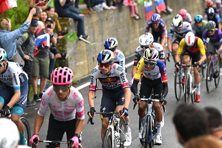 'Alt skete så hurtigt' – Lykken forskellen mellem at vinde og tabe, da Crash forstyrrer Giro d'Italia GC
