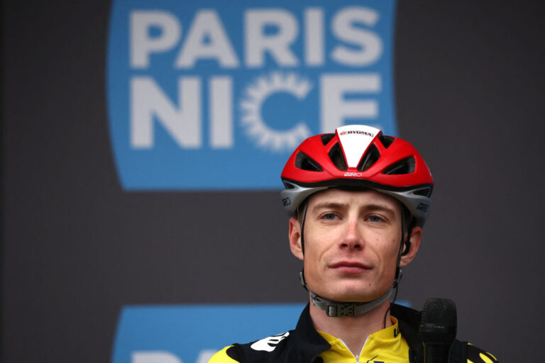 Jonas Vingegaard siger, at racelægen 'aldrig en gang kontrollerede mig for en hjernerystelse' efter Paris-Nice Crash