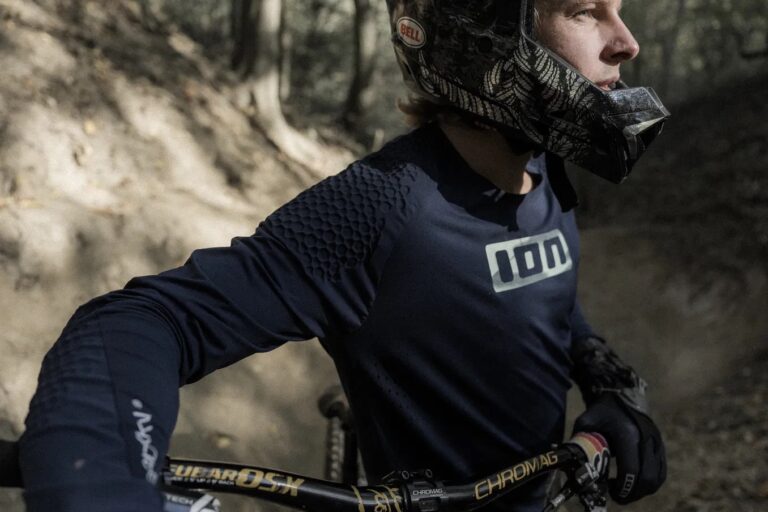 Ion Grdxkn Scrub Jersey & Pants: Vind et ionbeklædningssæt til en værdi af € 350!
