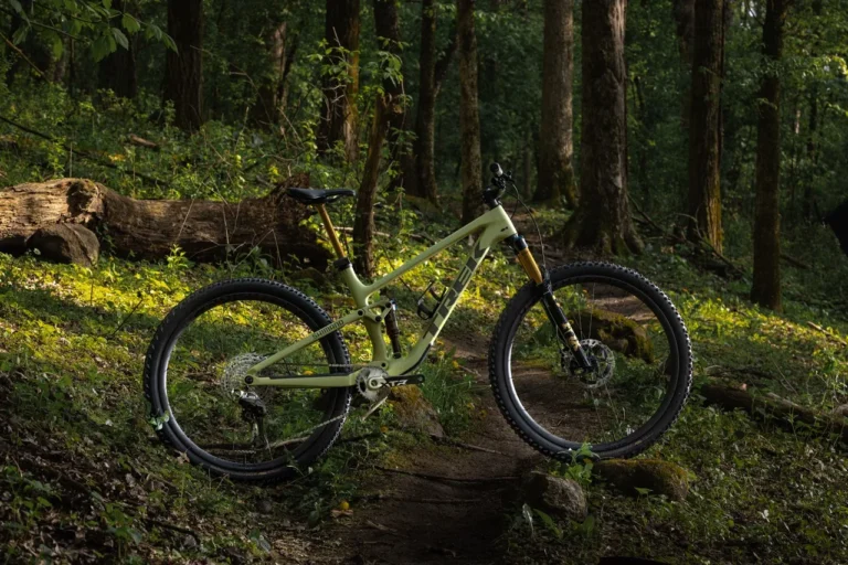 New Trek X Shimano Project One Ultimate XTR DI2 Top Fuel kombinerer jern & alger til finish