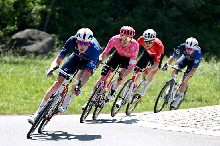 Hjemby Hero Stefan Küng Falls 1 km kort for udbrudssucces på Tour de Suisse