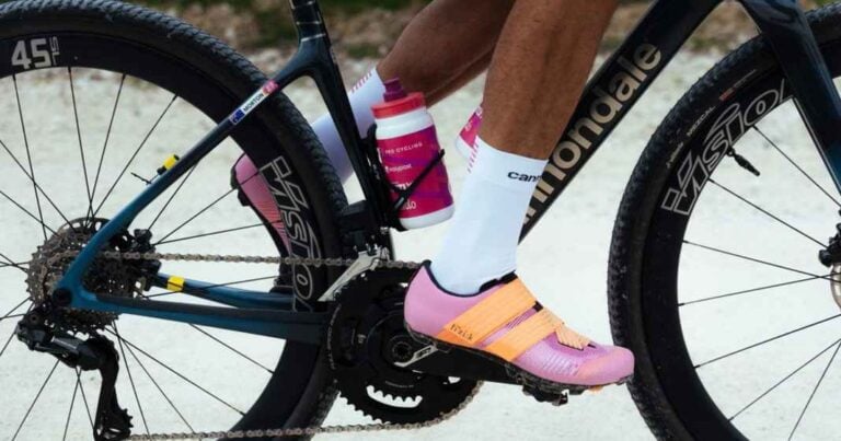 Fizik Vento Powerstrap Aeroweaven X: Let sko til hurtige grusløb