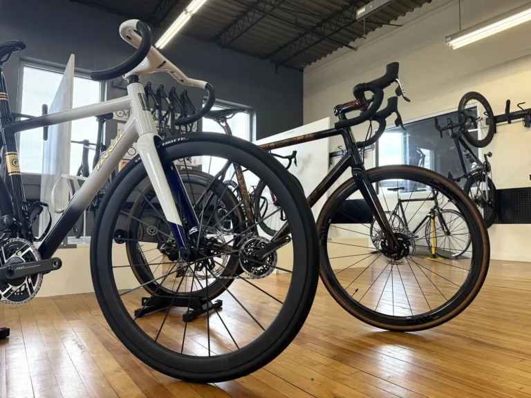 Factory Tour: Hvordan Parlee lavede den nye Z-Zero GT