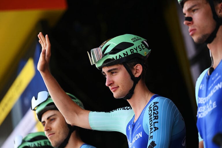 'Hvis der er en mulighed for at gribe ind, vil jeg gribe det'-18-årige Paul Seixas tager endnu et skridt på Critérium du Dauphiné
