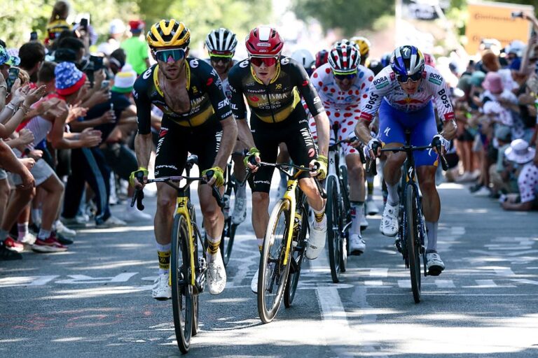 'Jeg begik et par fejl'-Jonas Vingegaard indrømmer timingfejl efter Tour de France nederlag mod Tadej Pogačar på Mûr-de-Brretagne