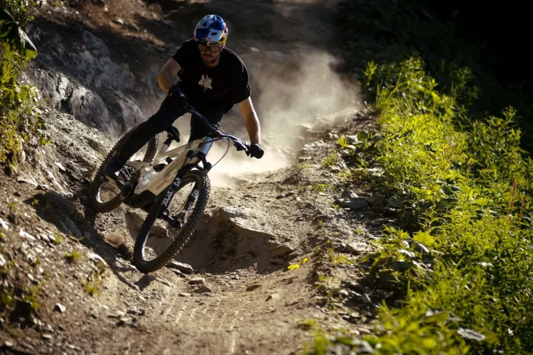 YT-cykler er “tilbage på jagt” med den helt nye Decoy EMTB