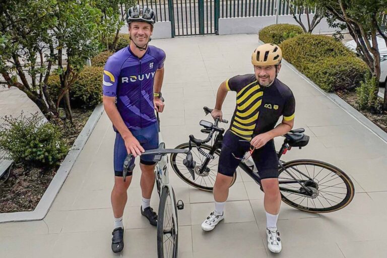 Rouvy erhverver Bkool indendørs cykelplatform
