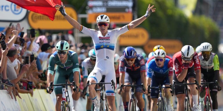 Tour de France 2025 Trin 17: Sprint Duel Milan vs Merlier