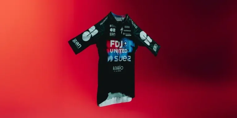 Demi Volling i ny FDJ-suez-shirt