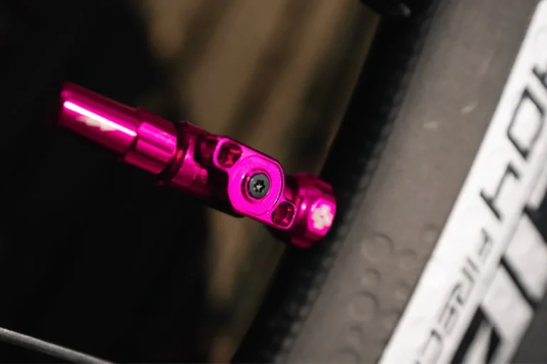 MUC-OFF's Big Bore Tubeless Valves går lang med flere størrelser til dybere fælge