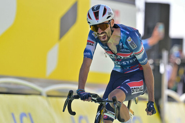 'Det er fantastisk, men det var ikke planen' – Valentin Paret -Peintre trosser odds på Mont Ventoux for at få spektakulær sejr, der holder jagt fra Tadej Pogačar