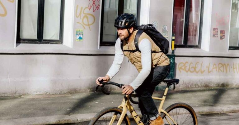 Tour Test Center: Regnjakke, sko, cykelcomputere, sadelpose og pendler jeans i testen