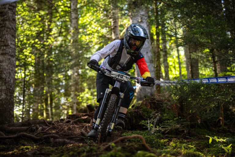 Enduro World Cup 2025 #7-Morillon, Haute-Savoie: Spænding indtil slutningen i det sidste løb