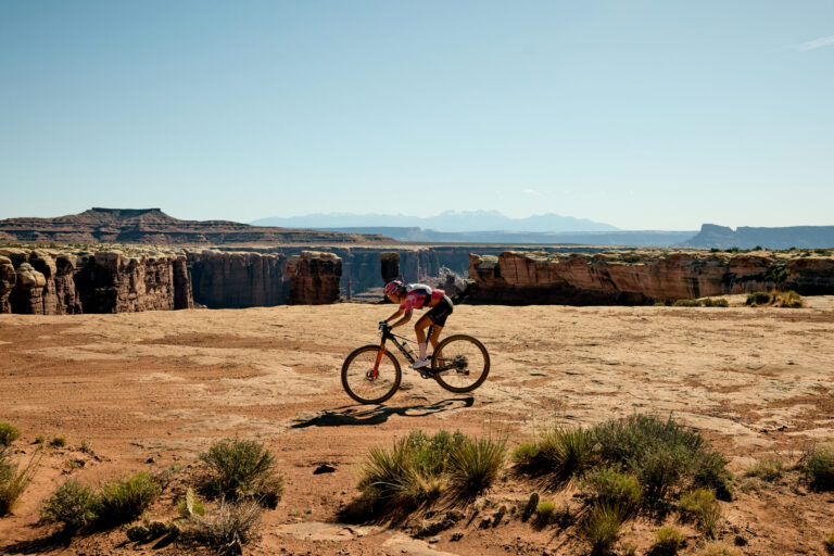 White Rim er 100 miles, Hannah Otto satte FKT kl. 6:36:51