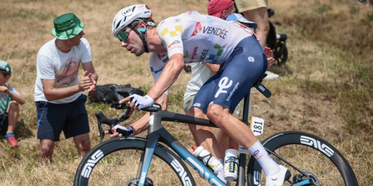 Soudal Quick-trin er travlt på et overførselsmarked og får belgisk klassificeringsrytter og hård driver