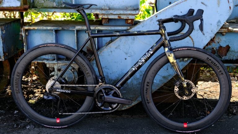 Made Standout: Den anden Pegoretti Brother's Bikes er umiskendeligt italienske, men alligevel kulstof, diskbremse og moderne