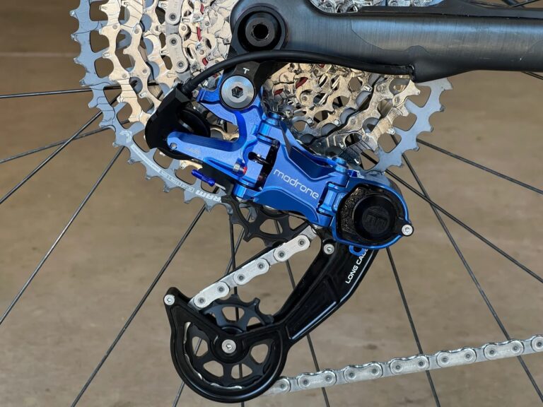 Madrone Jab: Forskellige tilpasselige bagderailleur med fokus på ret til at reparere