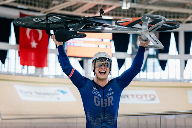 Matthew Richardson bryder flyvende 200 m verdensrekord igen 24 timer senere