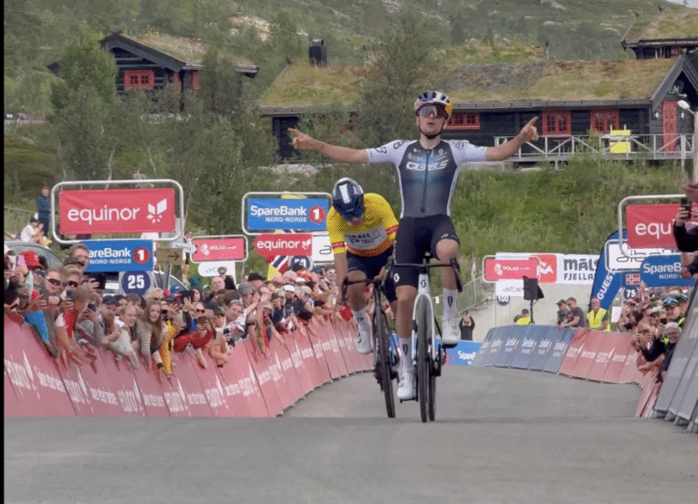 Arctic Race of Norge fase 3: Tom Pidcock Outsprints Corbin stærk på op ad bakke finish
