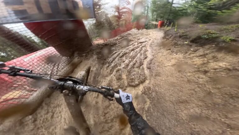 Downhill World Cup 2025 – Les Get: Maksimal Mud Pamp – Route Preview med Jackson Goldstone
