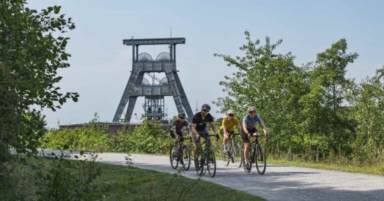 Gravel Ground Powered by Maxxis 2025: 3 dage med grusfest på Zeche Ewald Zeche