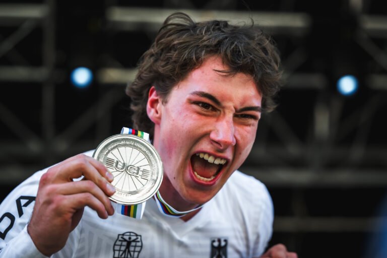 Downhill World Cup 2025-Champéry: Henri Kiefer er Vice World Champion!